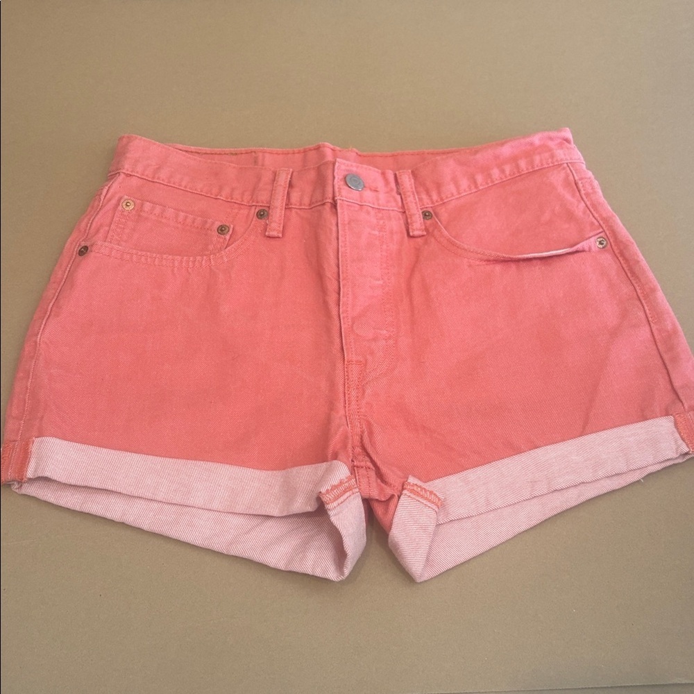501 Levi Strauss Denim Shorts in color coral